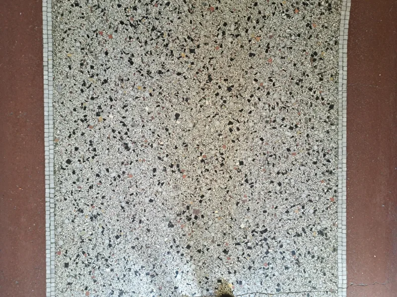 Terrazzo im Hauseingang 