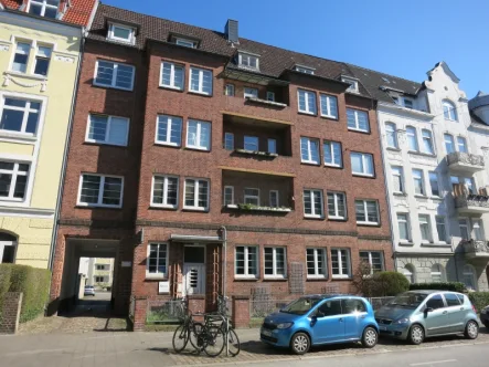 Außen - Wohnung mieten in Kiel - 3-Zimmerwohnung in der Olshausenstraße