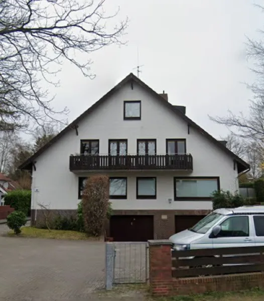 Märkerweg 54 - Außenansicht - Wohnung mieten in Hamburg - großzügige 3-Zimmer-Maisonettewohnung mit Balkon, Hamburg-Niendorf, Märkerweg 