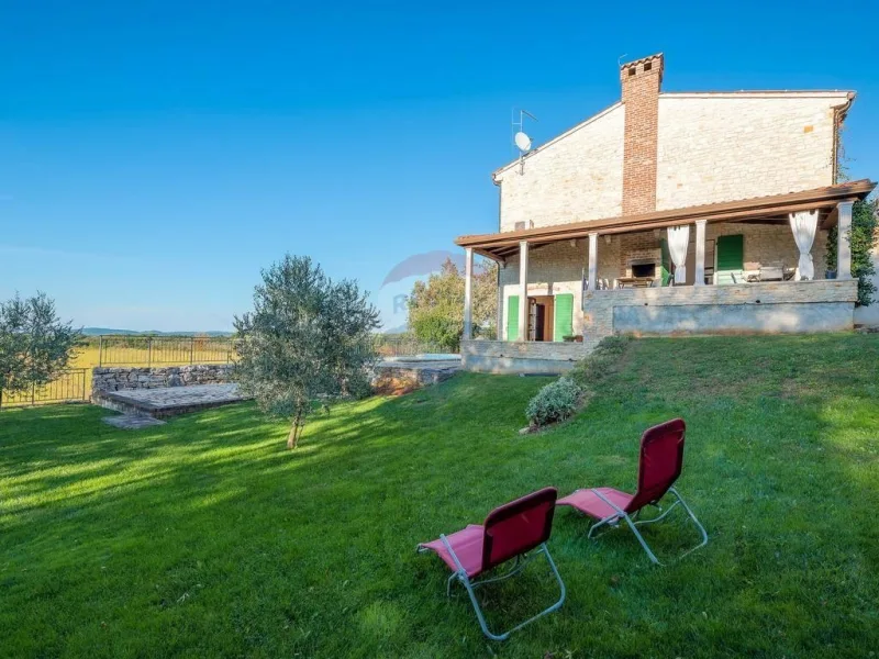 1607076146_229021558 - Haus kaufen in Poreč - Parenzo - Charmante Steinvilla mit Panoramaausblick