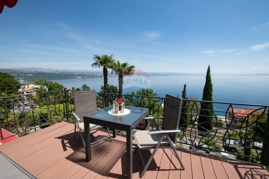 1 - Wohnung kaufen in Opatija - 4-Zimmer-Wohnung mit atemberaubendem Ausblick