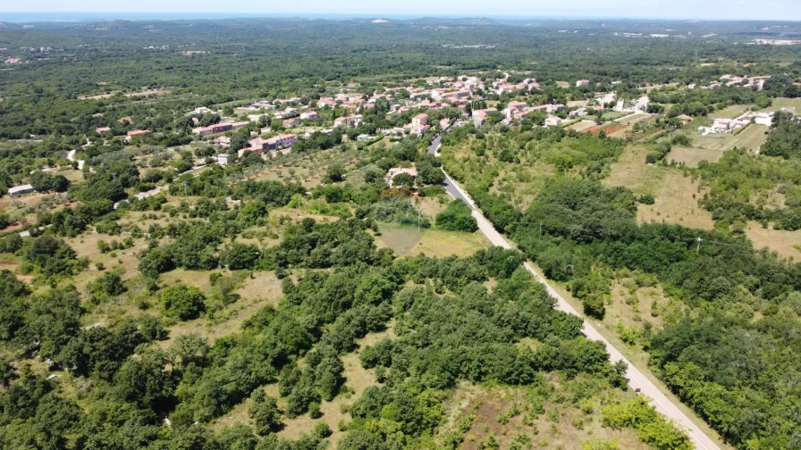 1626260403_dji_0739 - Grundstück kaufen in Kanfanar - Großes Baugrundstück in Umgebung von Rovinj