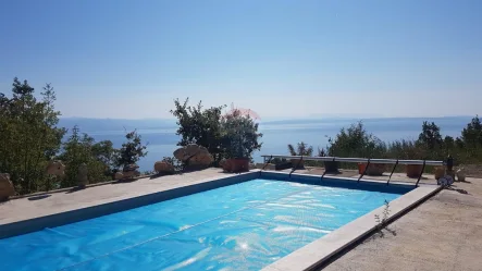 1675090835_6 - Wohnung kaufen in Opatija - 3-Zimmer-Wohnung mit Pool und Meerblick