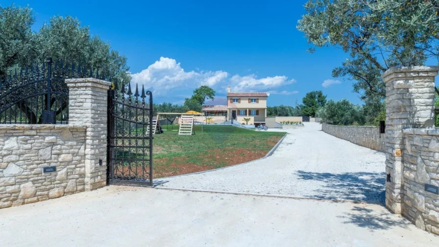 3 - Haus kaufen in Fazana - Tolles Ferienhaus: Großer Garten, Meerblick, Meernähe!