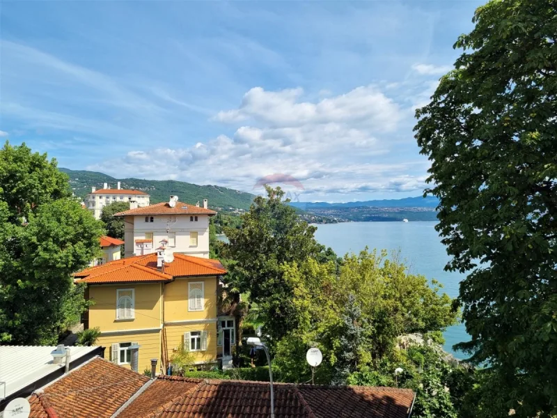 1691496060_6 - Wohnung kaufen in Opatija - Top-Lage: Wohnung mit Balkon direkt am Meer