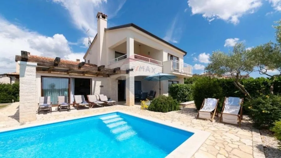 1703673205_311392398 - Haus kaufen in Porec - Mediterrane Villa mit malerischem Ausblick