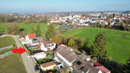  - Haus kaufen in Weißenhorn - Bezauberndes Häuschen in ruhiger Lage mit einer Garage und zwei Carport