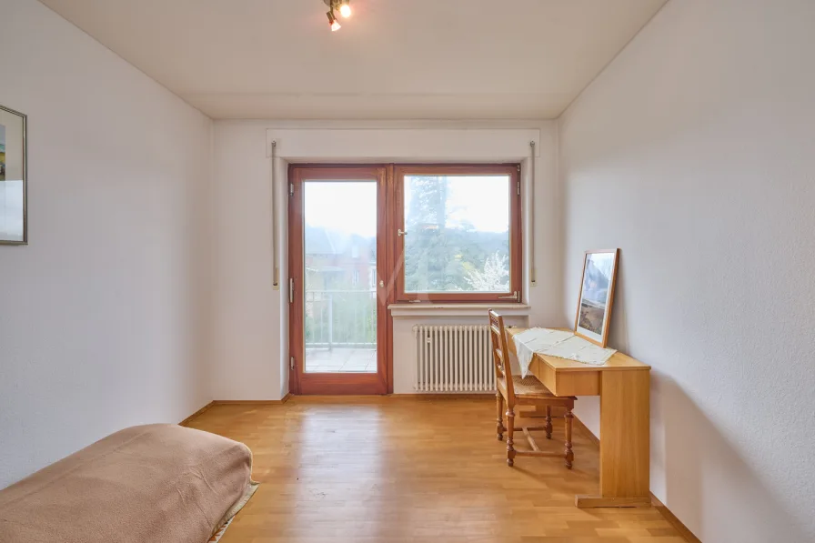 Zimmer 2 im OG mit Zugang zum Westbalkon