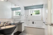 Badezimmer/ Badewanne