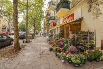 Blumengeschäft im Nachbarhaus