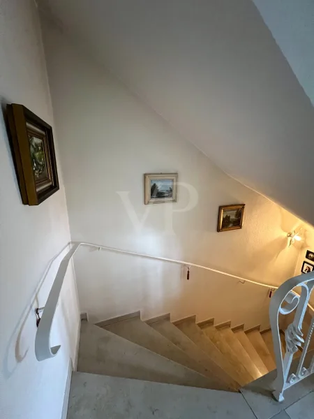 Treppenabgang zum Kellergeschoss