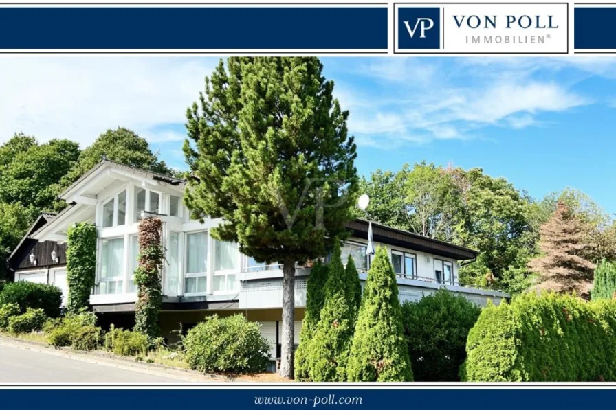 Titelbild - Haus kaufen in Bühlertal - Modernisiertes Haus mit 2 Einliegerwohnungen und schönem Ausblick