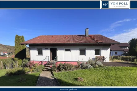 Außen - Haus kaufen in Gernsbach / Staufenberg - In ruhiger Aussichtslage von Gernsbach-Staufenberg mit viel Potential