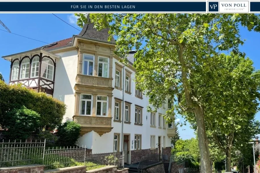 Straßenansicht - Haus kaufen in Karlsruhe / Durlach - Dreifamilienhaus als Kulturdenkmal aus der Gründerzeit - kernsaniert