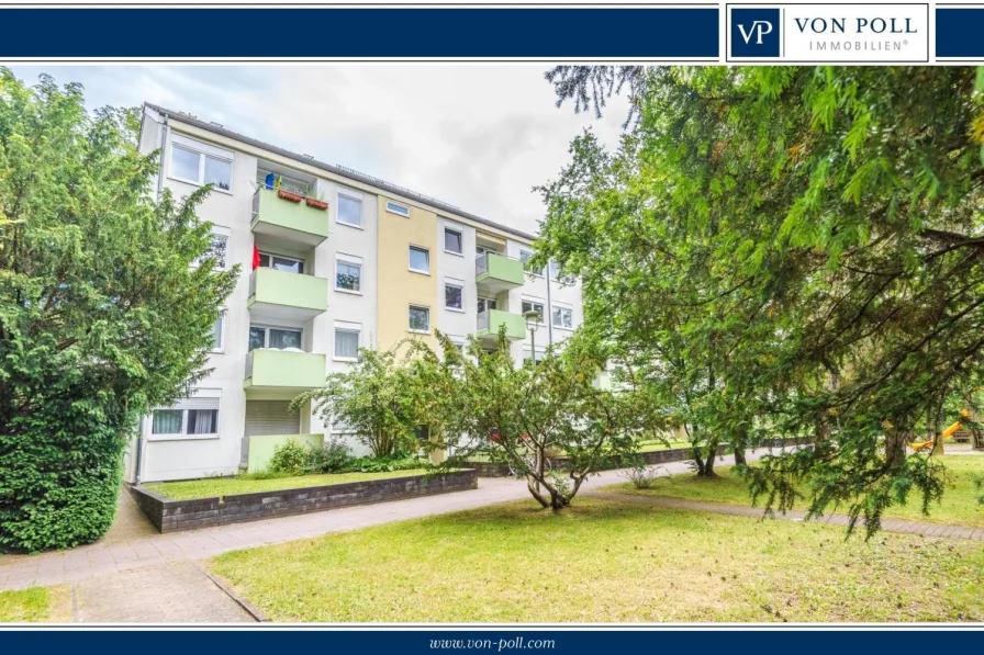 Hausansicht - Wohnung kaufen in Karlsruhe / Waldstadt - Attraktive und sonnige 3-Zimmer-Wohnung mit Balkon und Loggia.