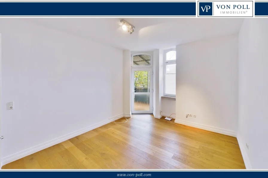 Zimmer mit Balkonzugang - Wohnung mieten in Wiesbaden - Geschmackvoll sanierte 4-Zimmer-Altbau-Wohnung