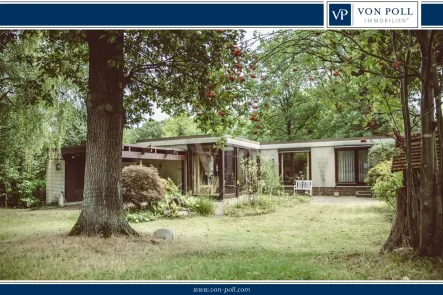 Titelbild - Haus kaufen in Lüneburg - Stilvoller Architekten-Bungalow in begehrter und ruhiger Wohnlage von Lüneburg-Häcklingen