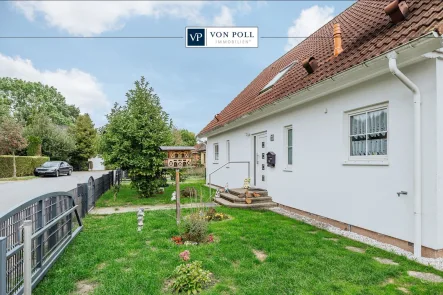 Titelbild - Haus kaufen in Poppendorf - Großzügiges Wohnen vor den Toren Rostocks - Einfamilienhaus auf pflegeleichtem Grundstück