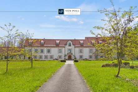 Titel_neu - Haus kaufen in Eberhardzell - Luxuriöses Schlossanwesen mit umfassenden Nebengebäuden, Reitanlage und klimatisierter Tiefgarage