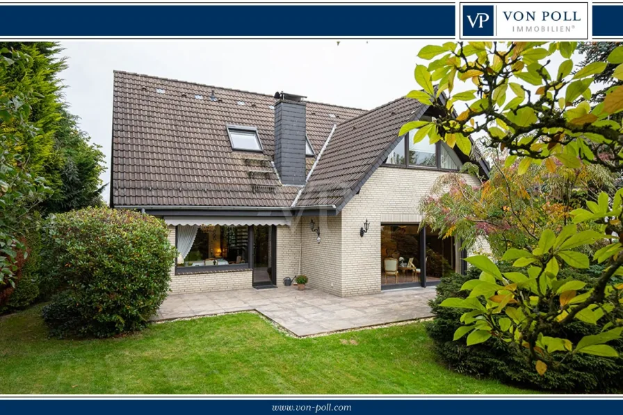 Garten mit Blick zur Terrasse - Haus kaufen in Odenthal - Herzlich willkommen - Einfamilienhaus mit erstklassiger Raumaufteilung!