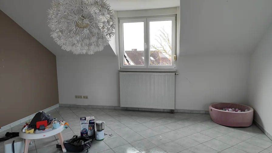 2. Einliegerwohnung-Wohnzimmer