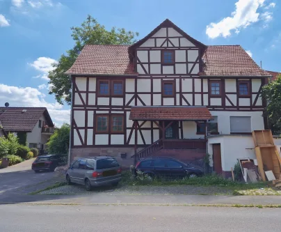 Frontansicht - Haus kaufen in Bad Sooden-Allendorf / Oberrieden - Günstiges -teilvermietetes-Fachwerkhaus in Bad Sooden-Allendorf, OT Oberrieden