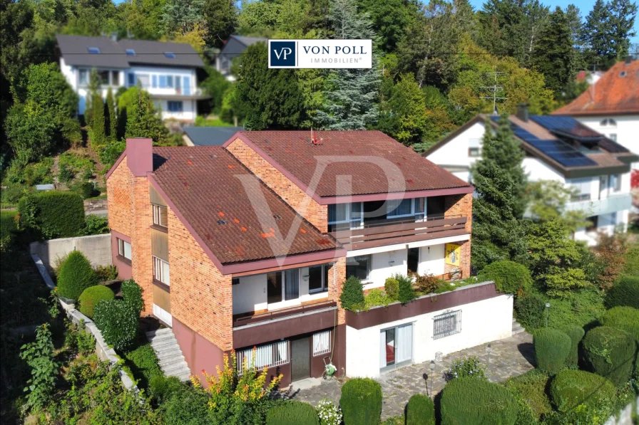 Rückansicht - Haus kaufen in Nürtingen - Geräumiges Einfamilienhaus mit Schwimmbad und Doppelgarage in exklusiver Lage