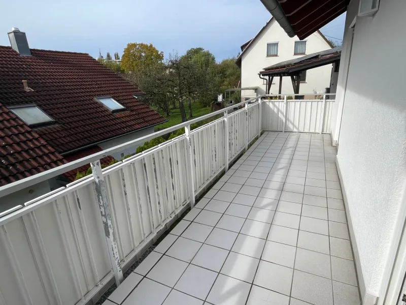 Balkon mit 2 Zugängen