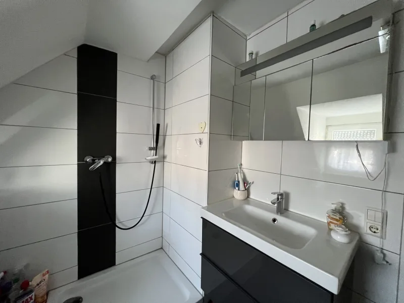 Badezimmer DG