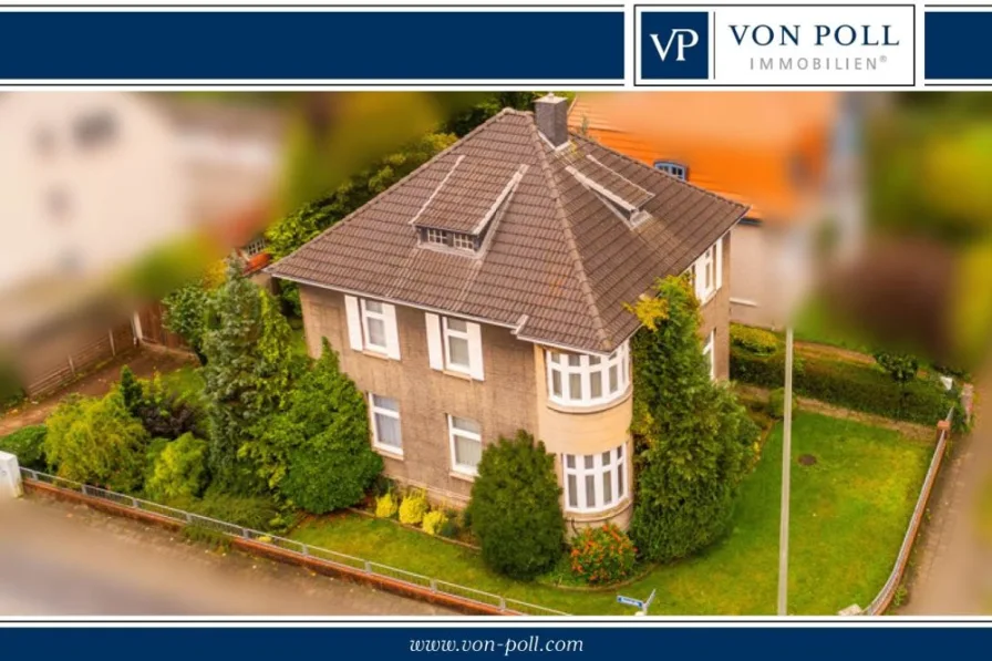Titelbild - Haus kaufen in Neumünster - Stadtvilla mit vielfältigem Potenzial - zentrumsnah gelegen