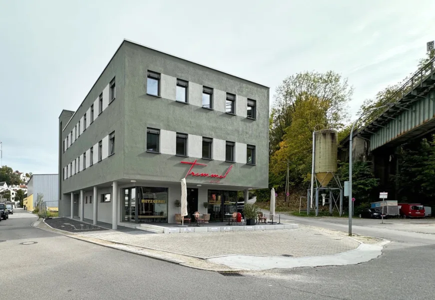 Außenansicht - Büro/Praxis mieten in Landshut - Attraktive Gewerbeflächen im Neubau! Achdorf/Kupfereck - Ideale Lage für Ihr erfolgreiches Business