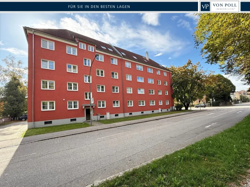 Vordernansicht - Wohnung kaufen in Landshut - Attraktive 3-Zimmer-Wohnung mit Balkon, Blick auf Landshuts Wahrzeichen und Stellplatz