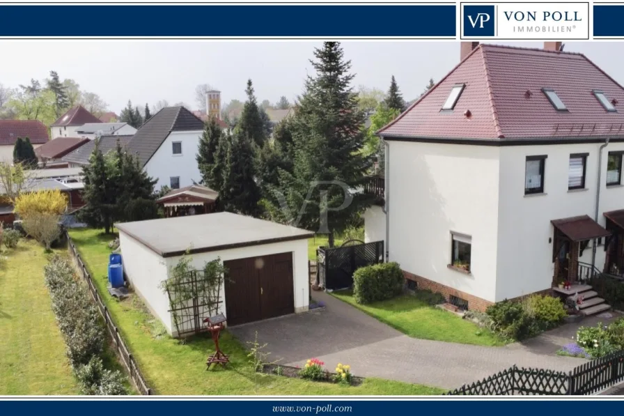 Hausansicht - Vorderseite - Haus kaufen in Böhlen - Wohnen im Herzen des Leipziger Neuseenlandes: Doppelhaushälfte mit Garten, Balkon und Sauna