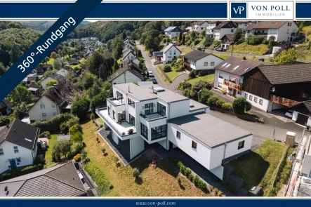 Titelbild mit 360 Grad - Haus kaufen in Netphen / Brauersdorf - Luxuriöse Villa in Netphen – Moderne Eleganz trifft auf idyllische Ruhe - mit Vermietoption