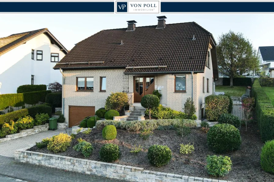 Außenansicht, Titelbild - Haus kaufen in Winterberg / Siedlinghausen - Wir haben den Schlüssel zu Ihrem Glück gefunden.