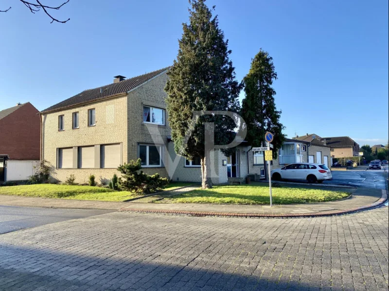 Titel - Haus kaufen in Aldenhoven - VON POLL AACHEN - Mischimmobilie mit Potenzial in bester Lage von Aldenhoven