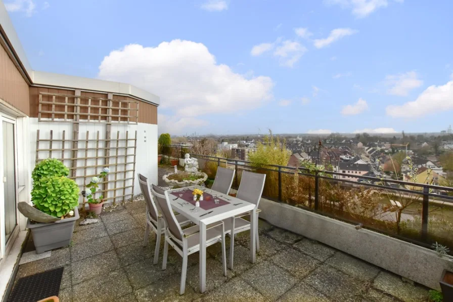 Dachterrasse mit Grill- und Eßplatz