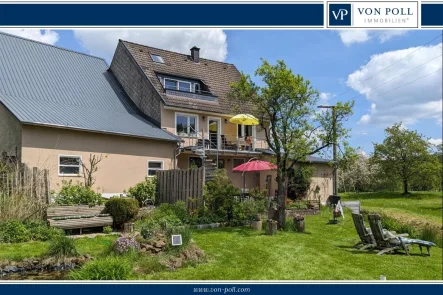 Hintere Ansicht - Haus kaufen in Guckheim - Charmantes, saniertes Bauernhaus am Feldrand - idyllischer Bachlauf und freie Blick ins Grüne