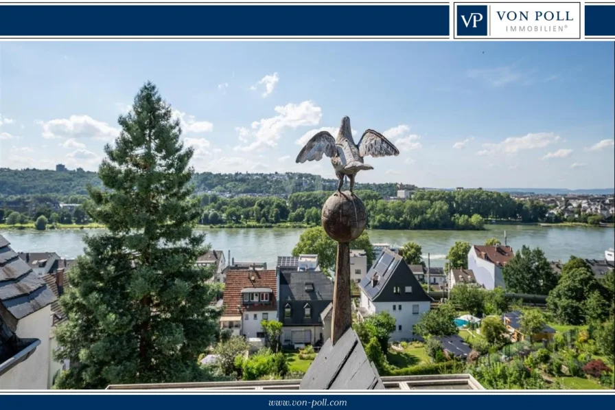 Titelbild - Haus kaufen in Koblenz/Pfaffendorf - Großzügiges Ein- bis Dreifamilienhaus mit Rheinblick in beliebter, stadtnaher Lage