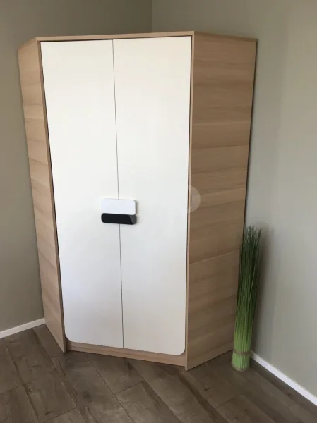 Einbau Kleiderschrank