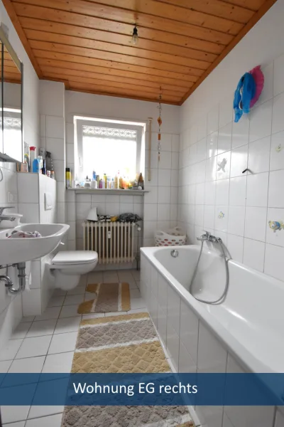 EG rechts - Badezimmer