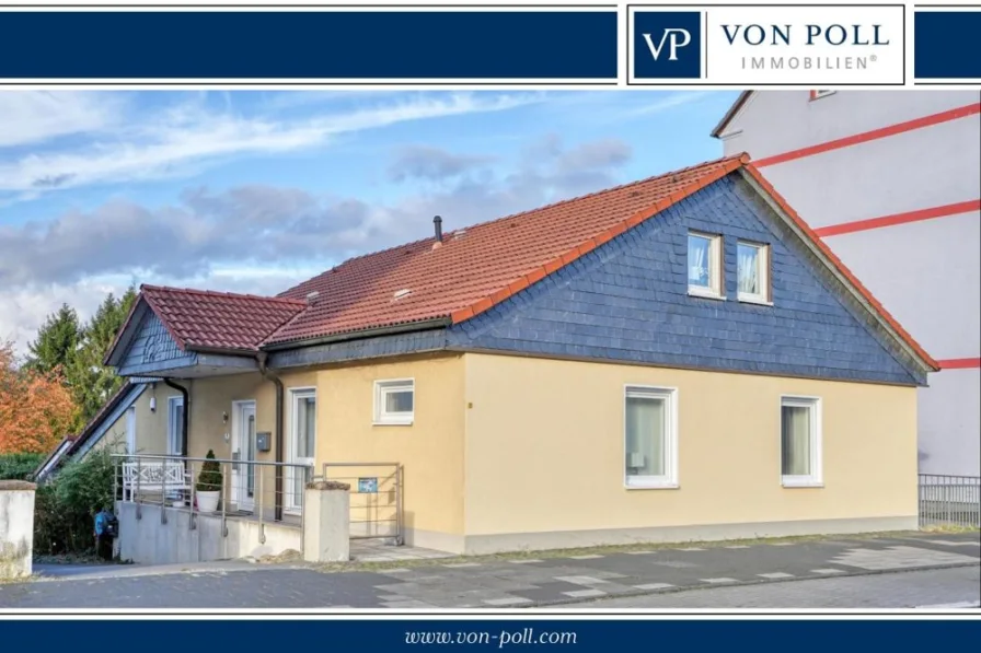 Vorderseite - Haus kaufen in Bochum - Großzügiges Einfamilienhaus auf großem Grundstück in zentraler Lage