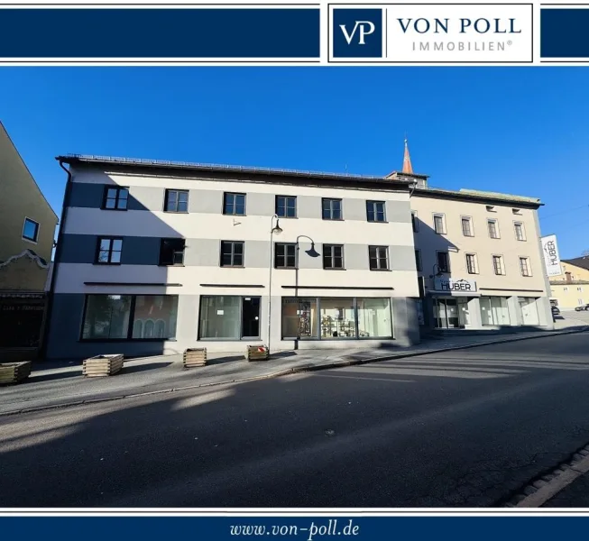  - Haus kaufen in Zwiesel - Solides Wohn- und Geschäftshaus im Zentrum mit Parkplätzen und PV-Anlage, ca. 1.700 m² Gesamtfläche