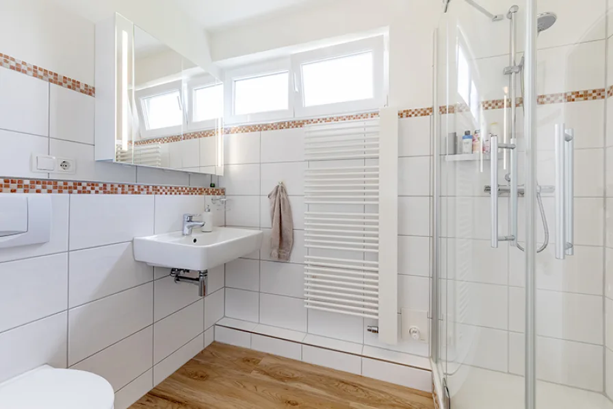 Modernes Badezimmer