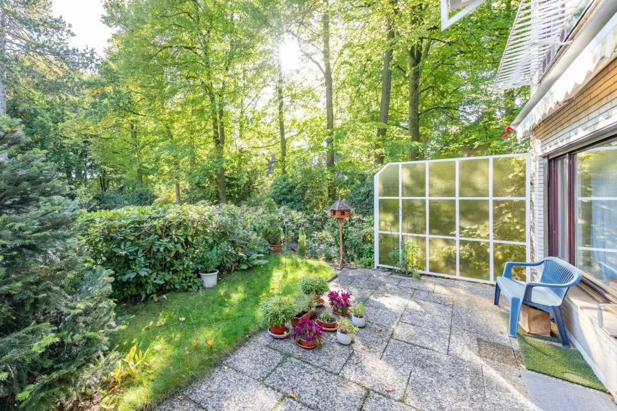 ...die private Terrasse mit Blick ins Grüne