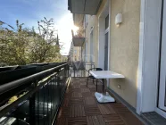 Balkon an dem Wohnzimmer und Küche