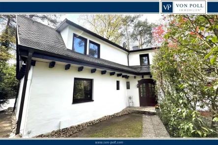 Titelbild Portal - Haus kaufen in Hamburg - Dolce Vita in Villenlage von Hausbruch!