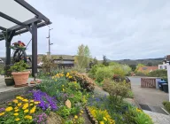 Gartenparadies mit Hof und Fernblick