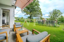 Gartenterrasse im EG