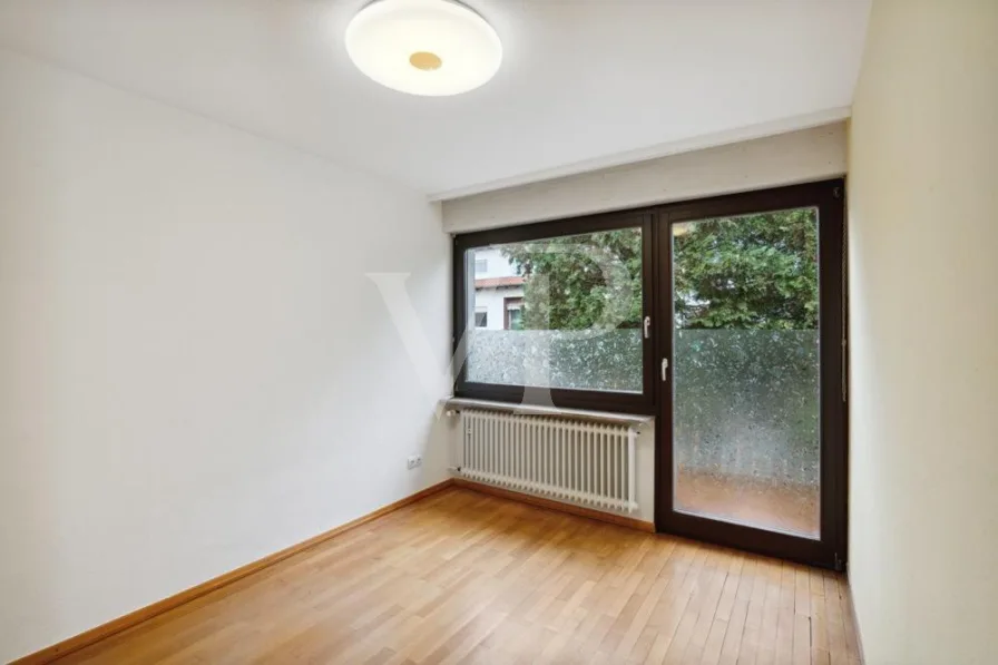 Möglichkeit Büro mit Balkon